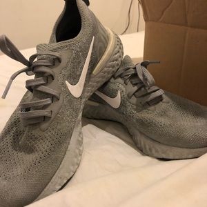 Nike Elic React Size 7.5